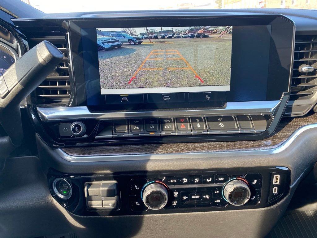 2025 Chevrolet Silverado 1500 LT - Photo 14