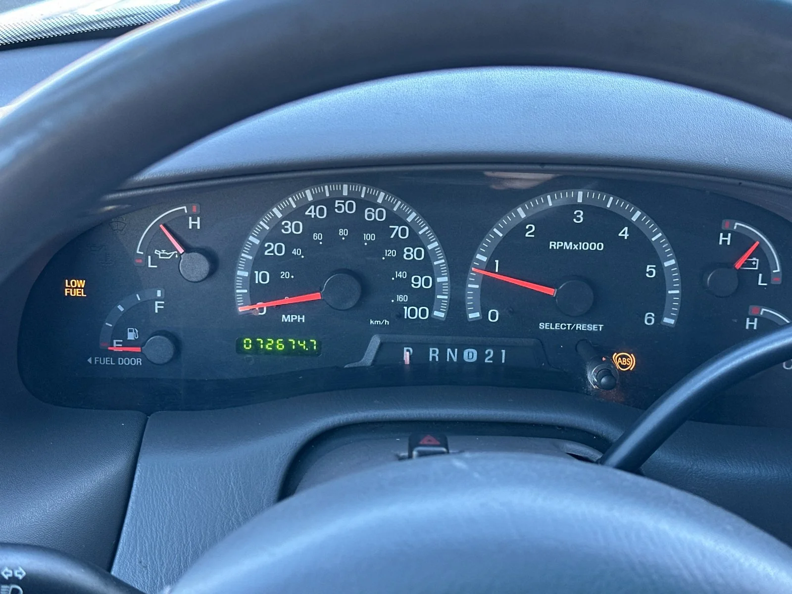 Used 1999 White Ford XLT image 21