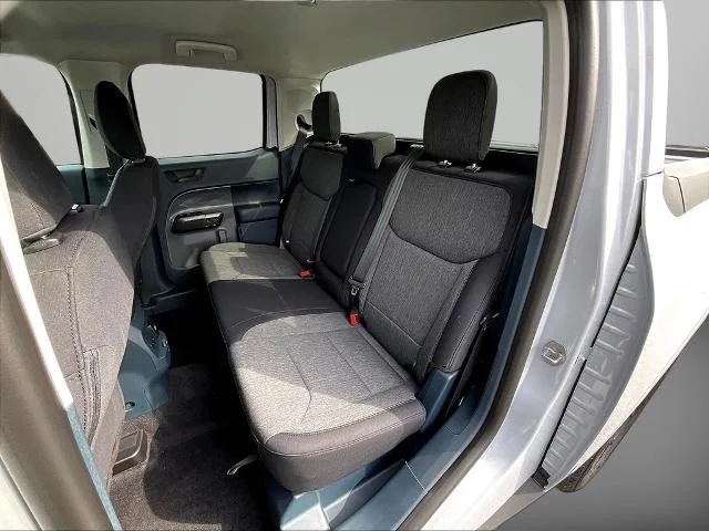 New 2025 Space White Metallic Ford XLT image 28