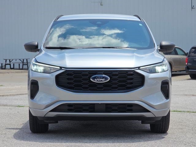 Used 2023 Silver Metallic Ford ST-Line image 2