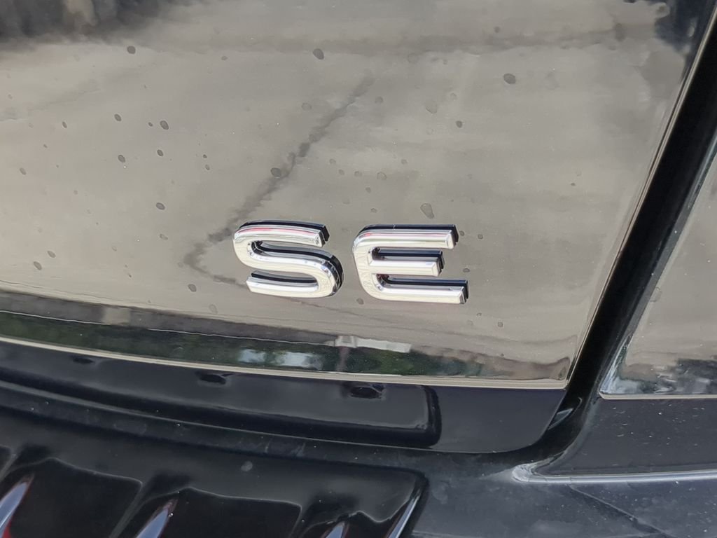 New 2026 Black Volkswagen 1.5T SE image 9