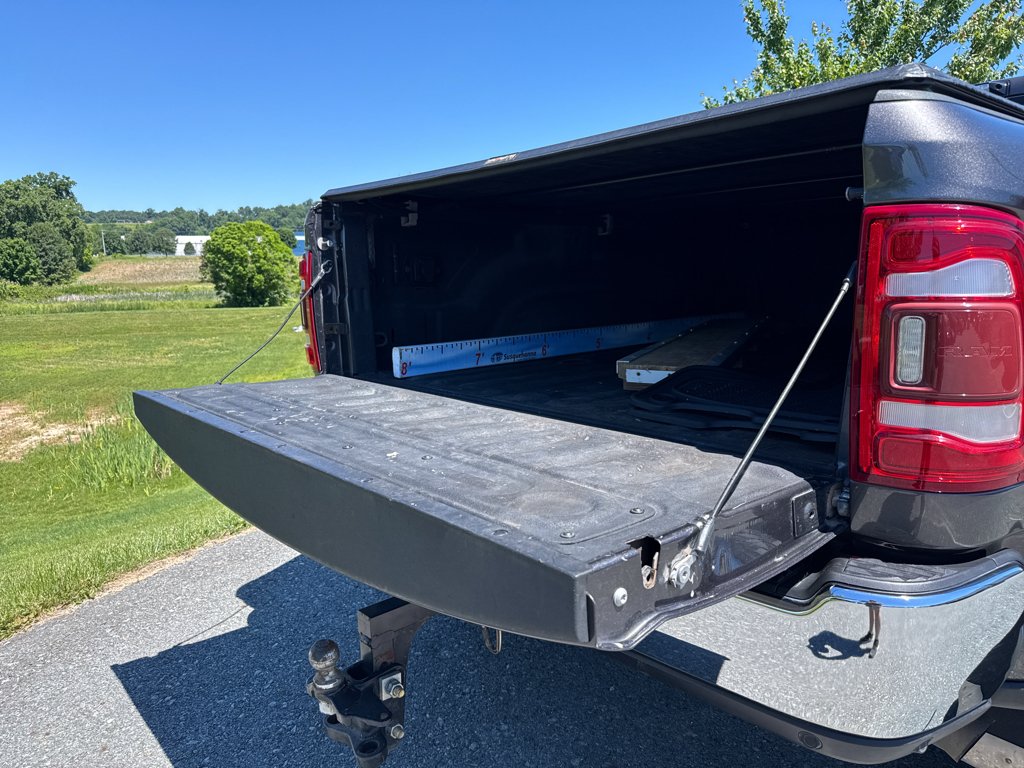 Used 2019 Granite Crystal Metallic Clearcoat Ram Limited image 9
