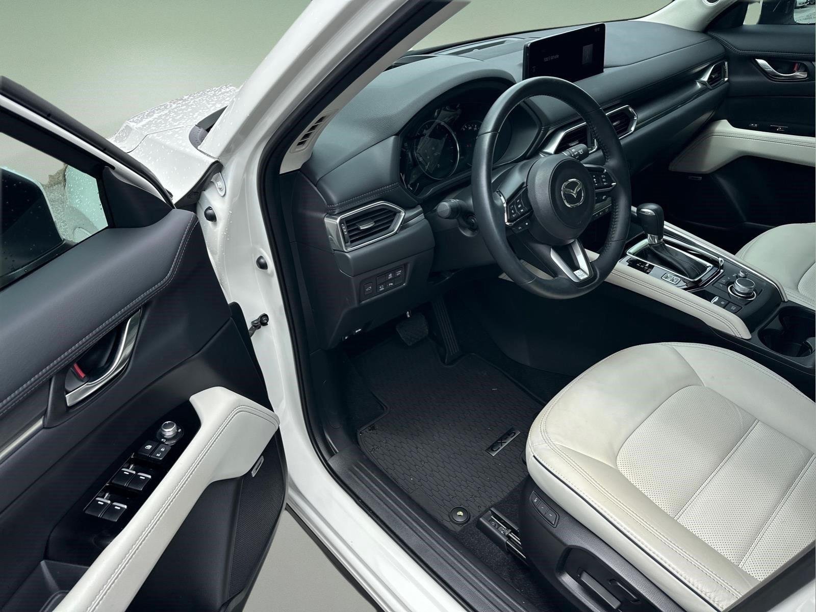 Used 2025 Rhodium White Metallic Mazda 2.5 S Premium Plus Package image 15