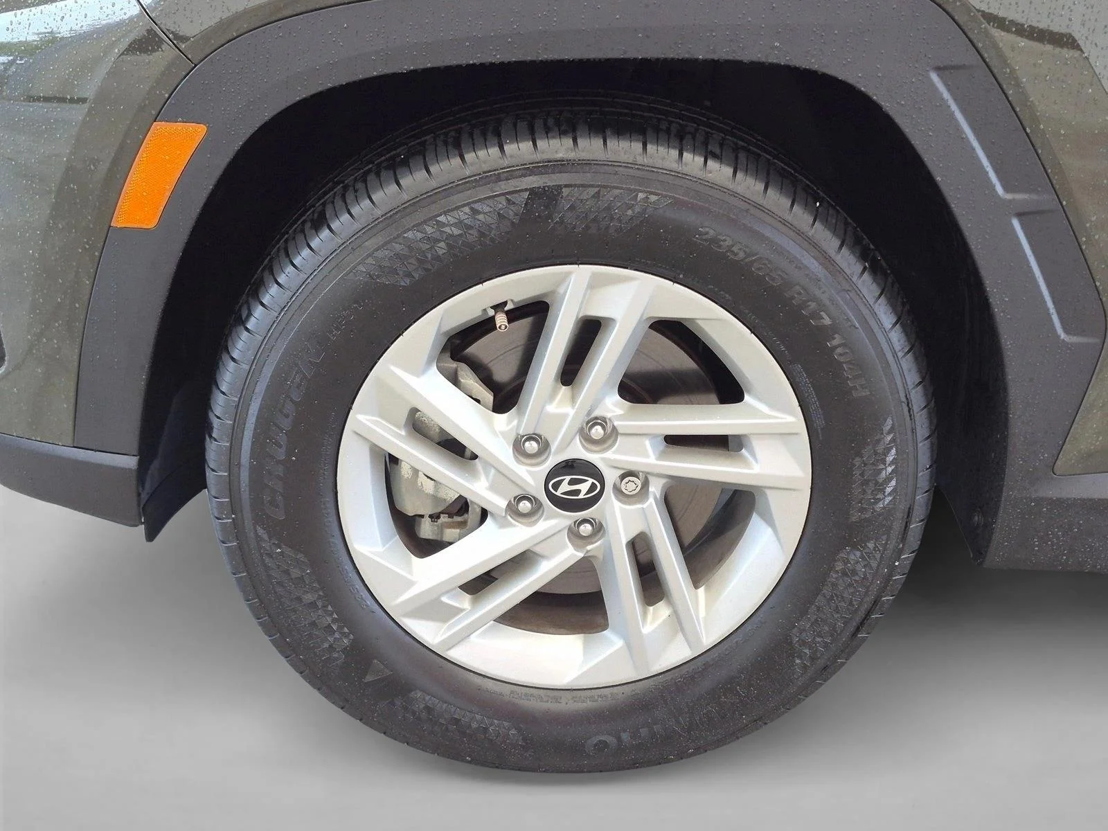 Used 2025 Rockwood Green Hyundai SE image 15