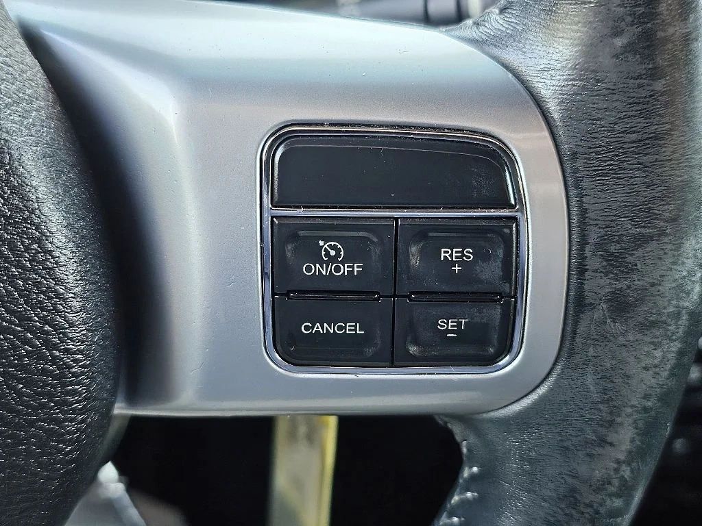 Used 2015 Silver Jeep Unlimited Rubicon image 29