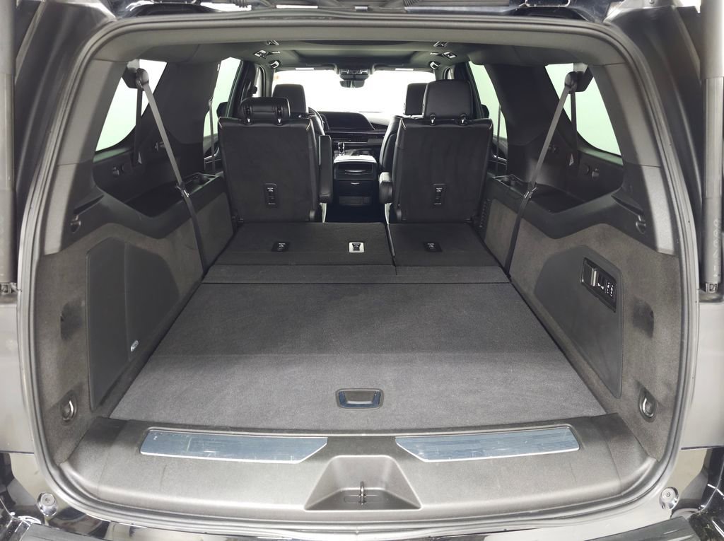 2023 Cadillac Escalade ESV Sport - Photo 6