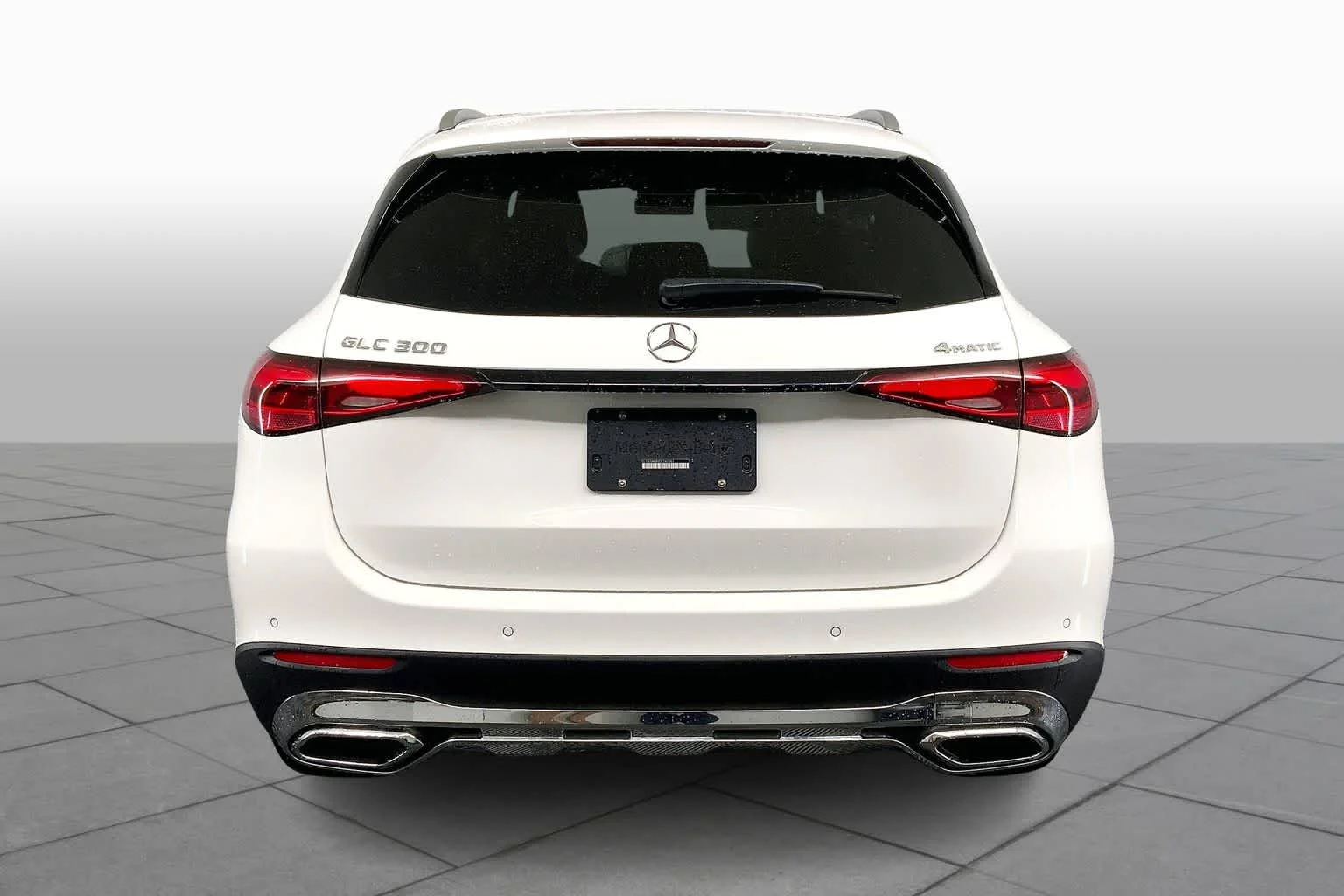 Used 2025 Polar White Mercedes-Benz GLC 300 image 5