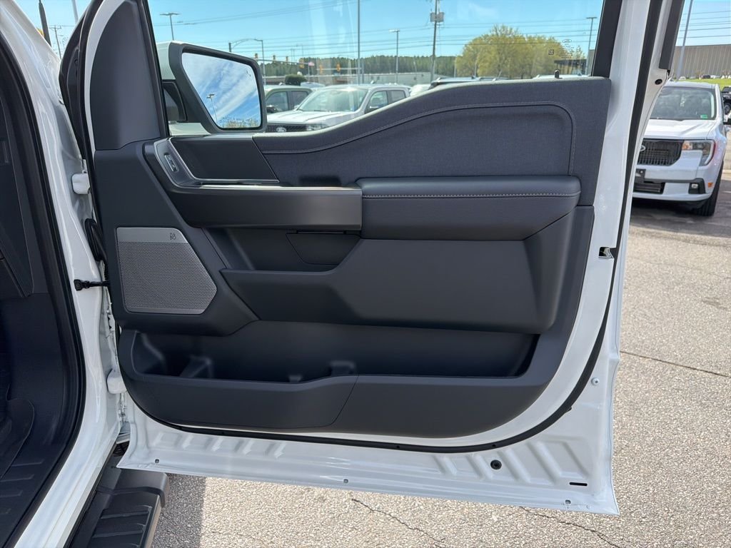 New 2026 Star White Metallic Tri-Coat Ford Lariat® image 22