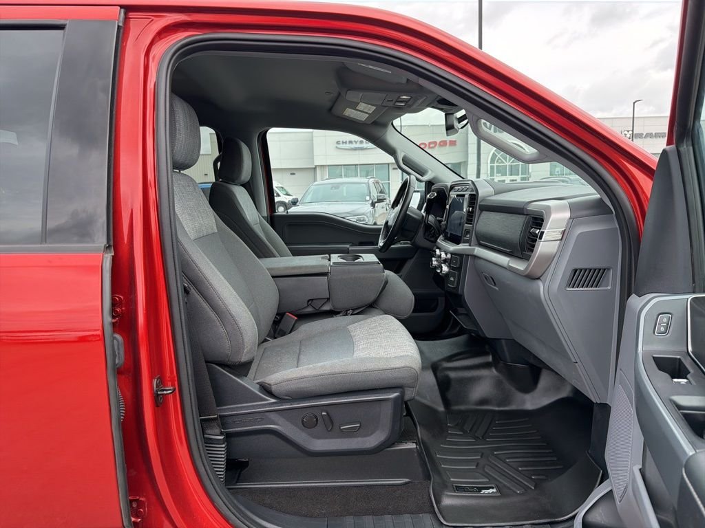 Used 2023 Red Ford XLT image 15