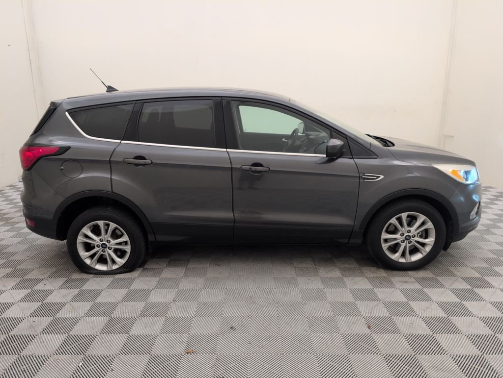 Used 2019 Ford Escape SE with VIN 1FMCU9GD9KUC11896 for sale in Kissimmee, FL