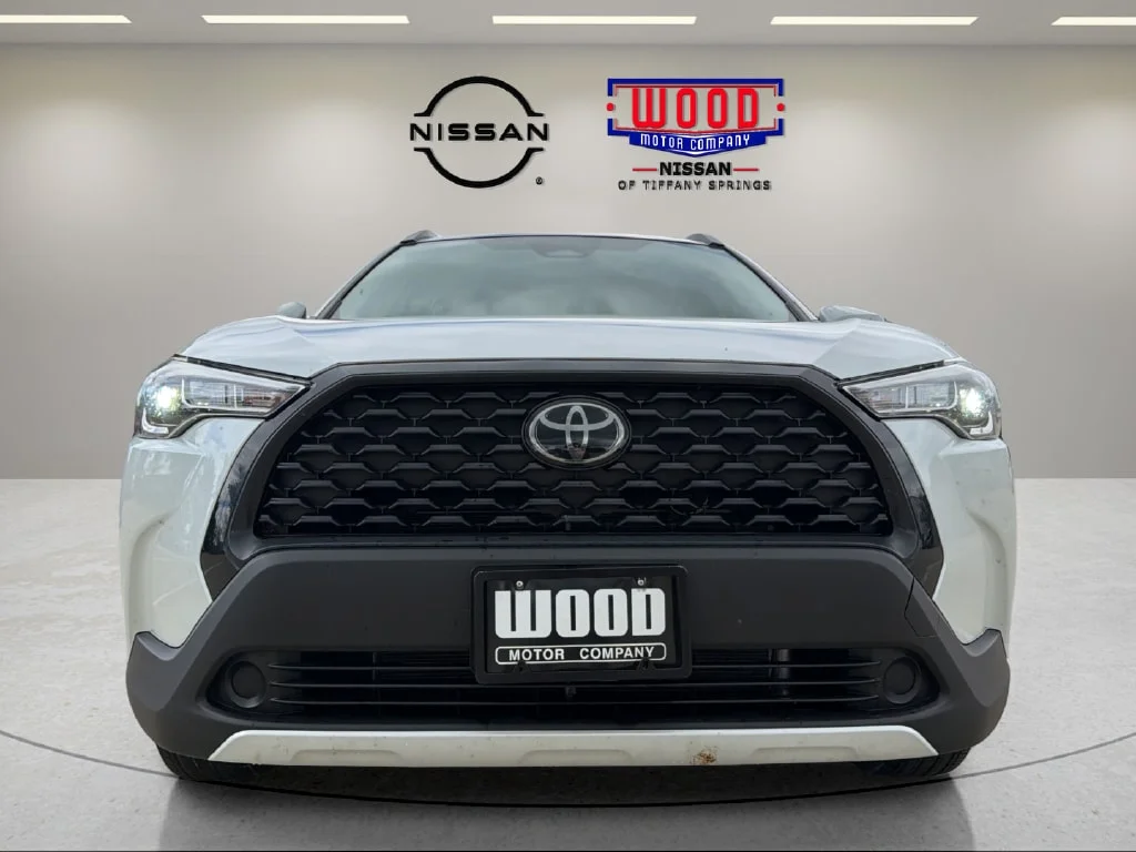 Used 2024 Pearl Toyota LE image 6