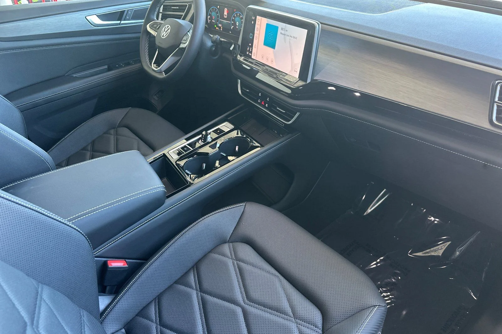 New 2026 Gray Volkswagen 2.0T SE w/Technology image 15