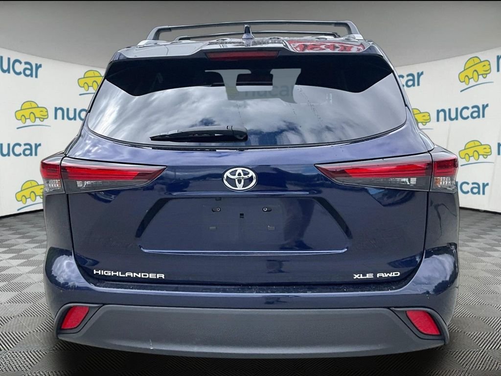 Used 2024 Blue Toyota XLE image 3