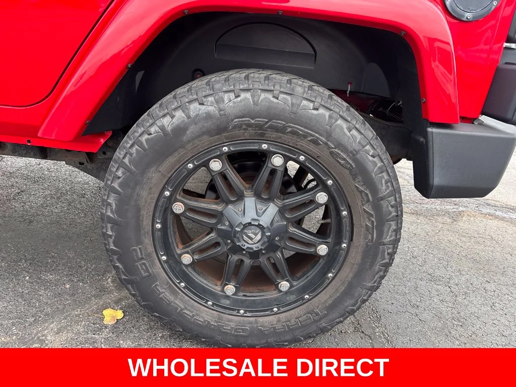 Used 2015 Red Jeep Unlimited Sport image 10