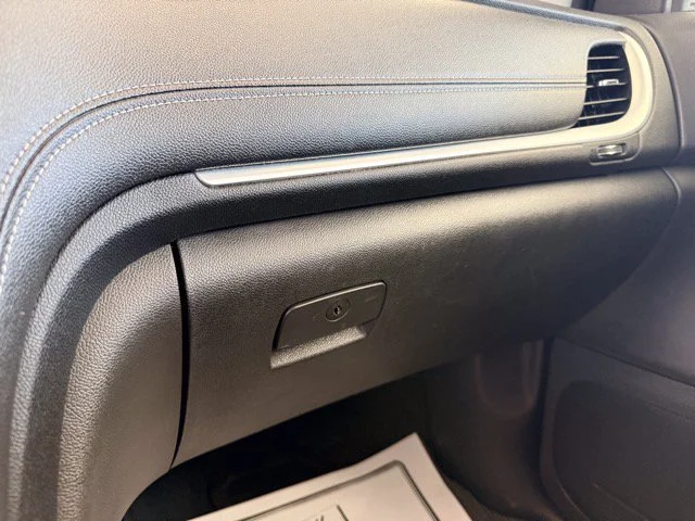 2017 Chevrolet Traverse 1LT - Photo 25