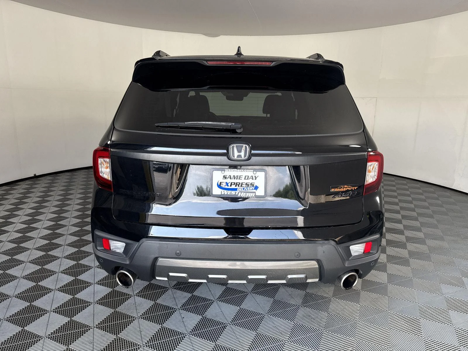 Used 2022 Crystal Black Pearl Honda TrailSport image 6