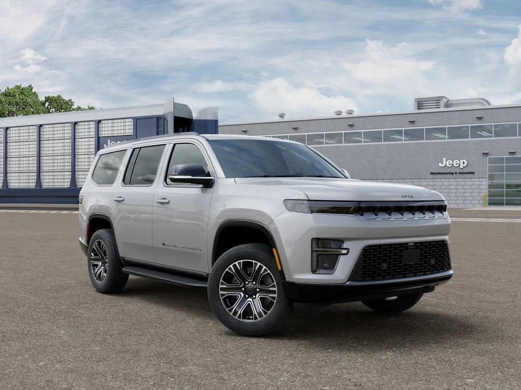 New 2026 Silver-Zynith Exterior Paint Jeep  image 5