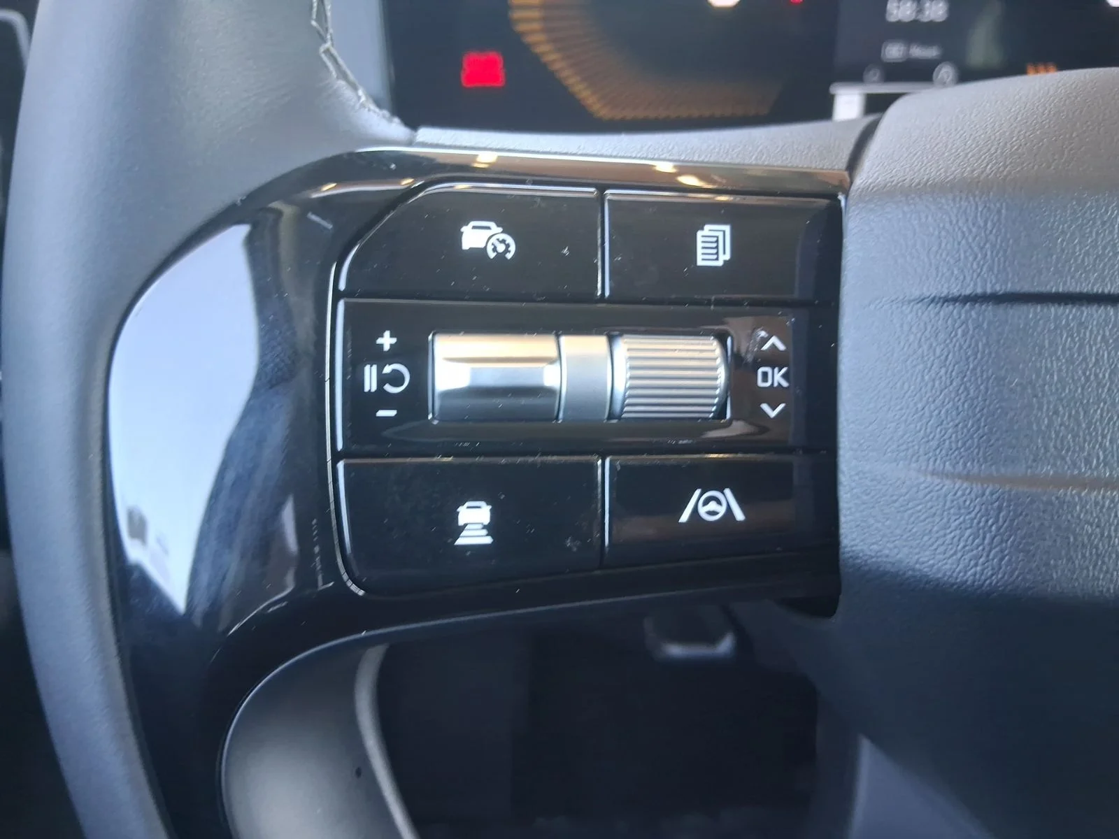 New 2026 White Kia S image 12
