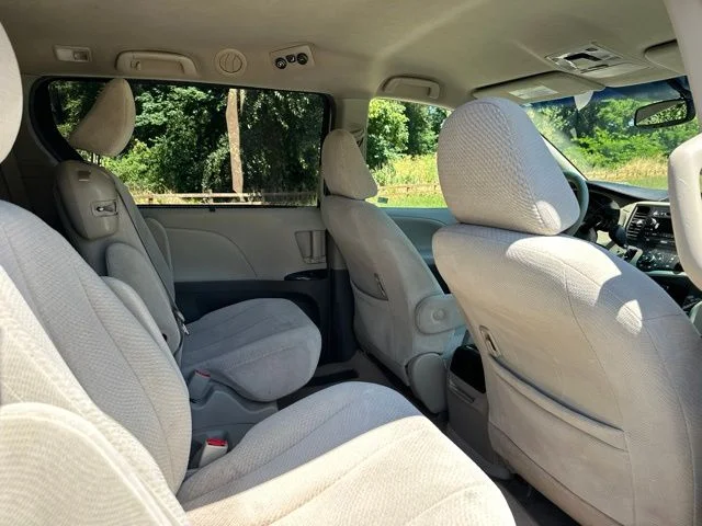 Used 2011 Sandy Beach Metallic Toyota LE image 21