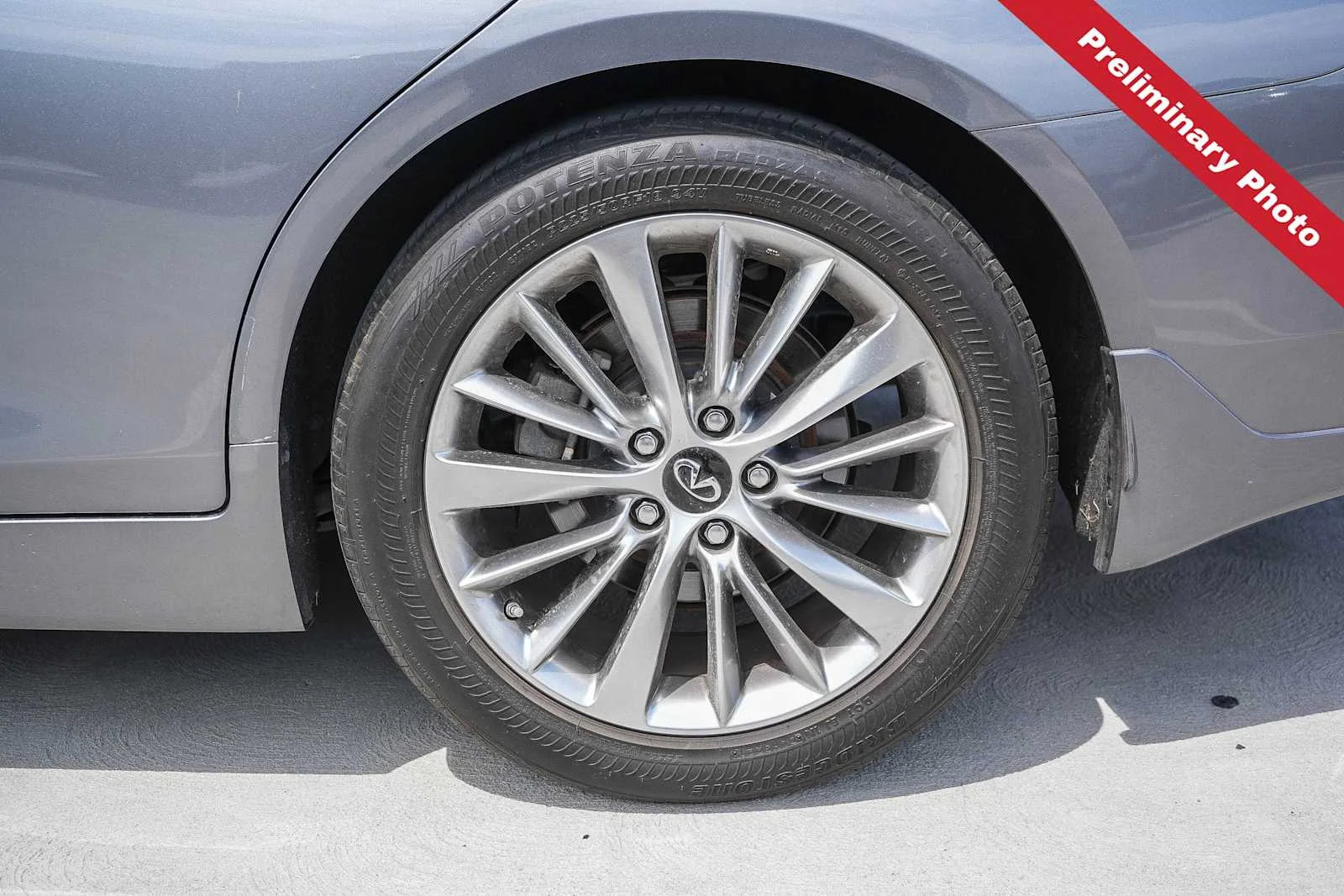 Used 2022 Graphite Shadow INFINITI LUXE image 10