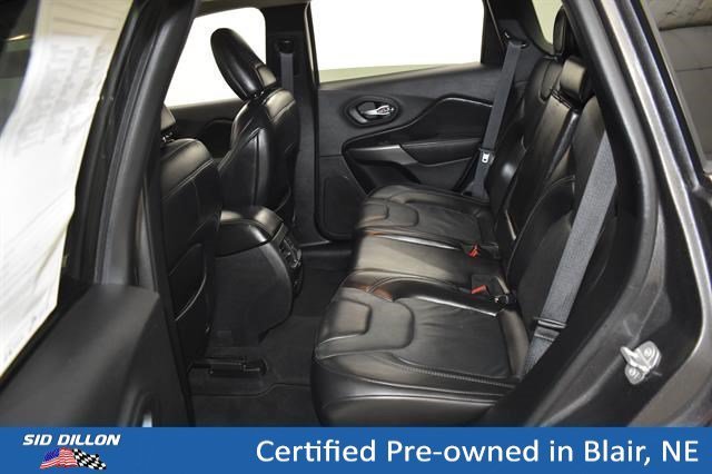 Certified Used 2020 Granite Crystal Metallic Clearcoat Jeep Limited image 8