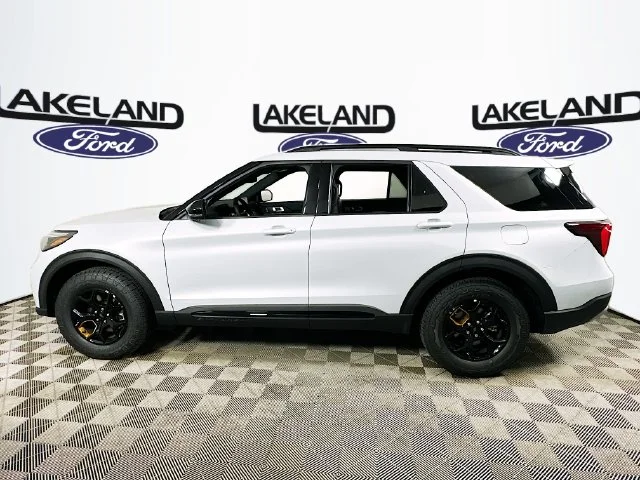 New 2026 White Ford Tremor image 6
