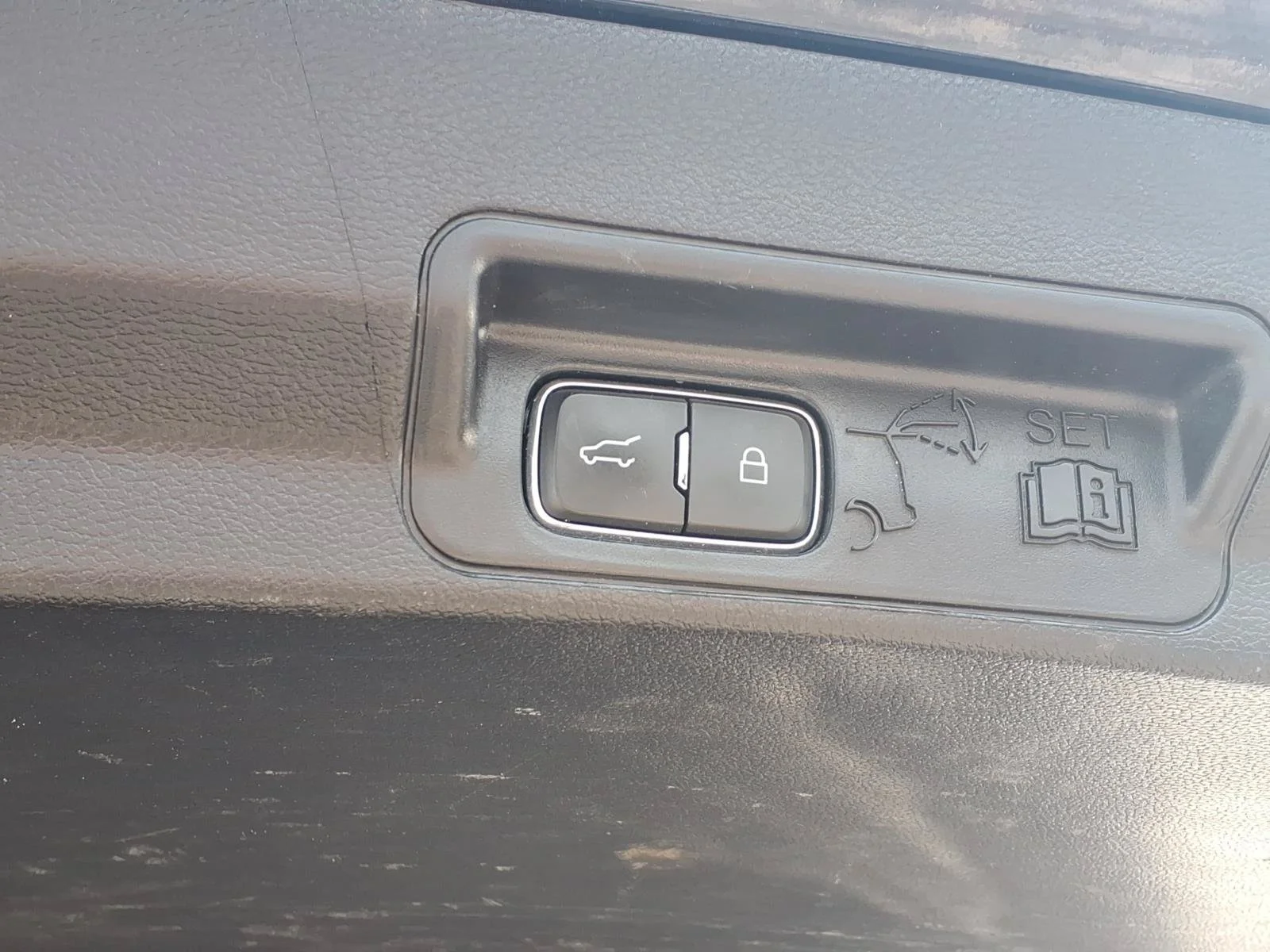 Used 2021 Black Metallic Ford XLT image 24