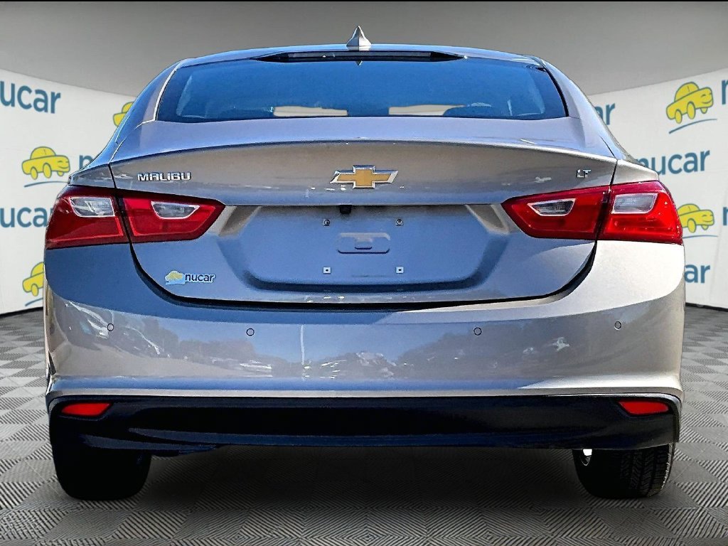 Used 2025 Gray Chevrolet LT image 5