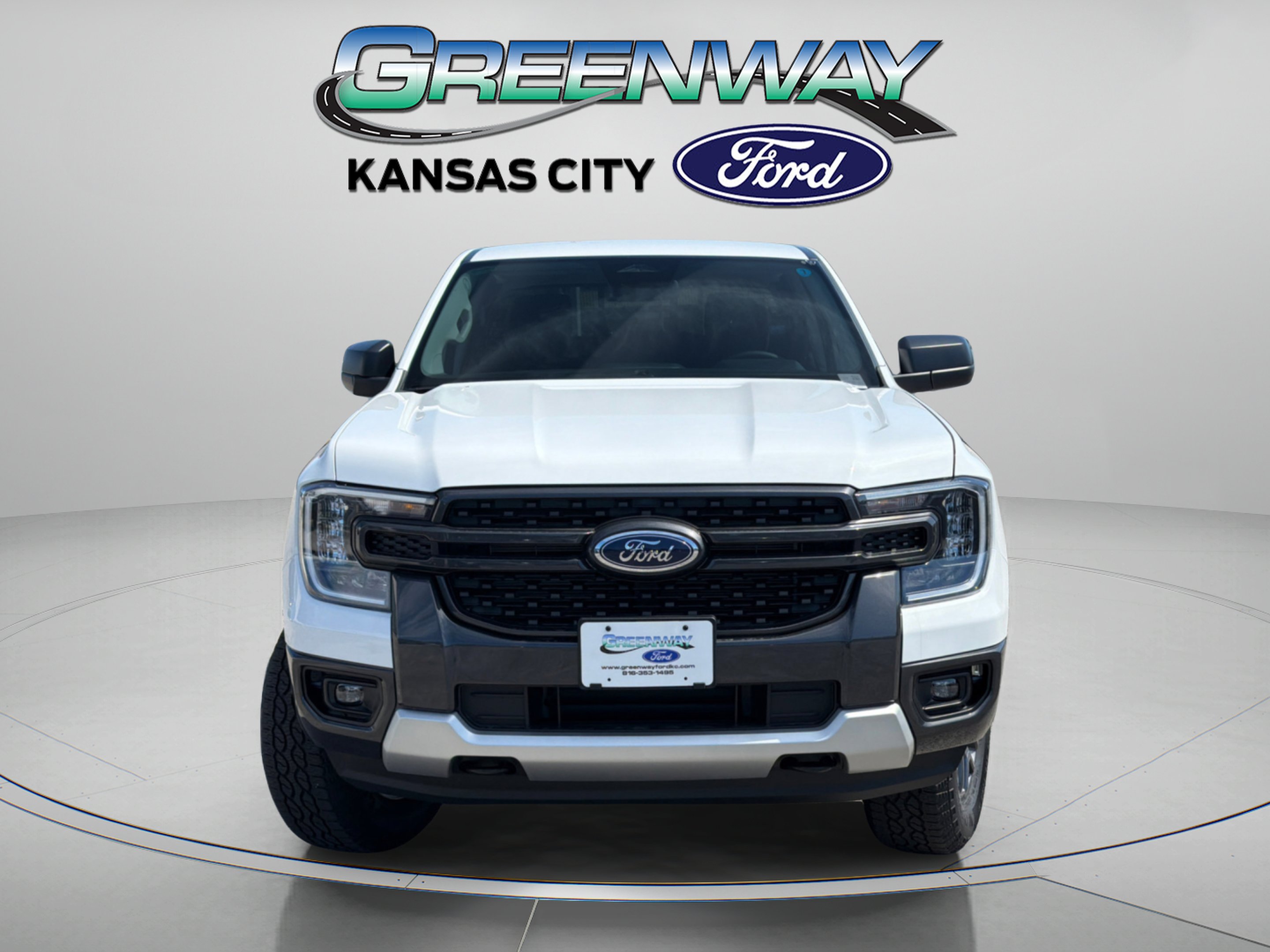New 2026 Oxford White Ford XLT image 2