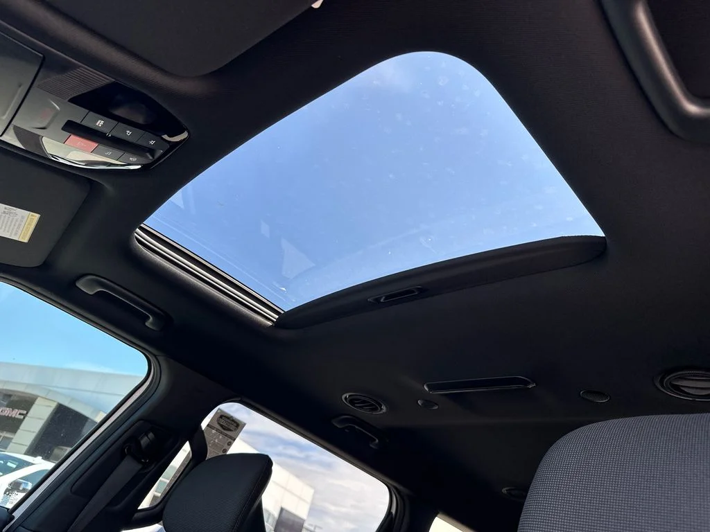 New 2027 White Kia S image 35