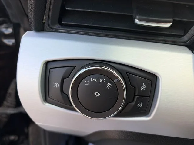 Used 2017 Black Ford GT Premium image 13