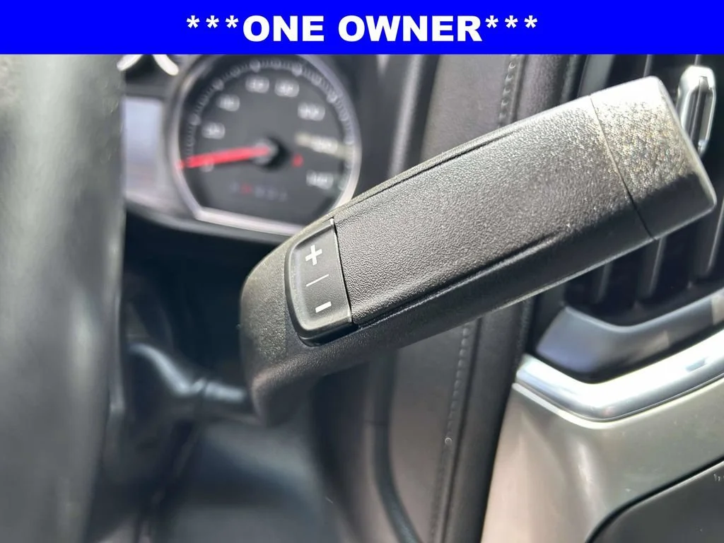 Used 2022 Silver Ice Metallic Chevrolet LT image 23