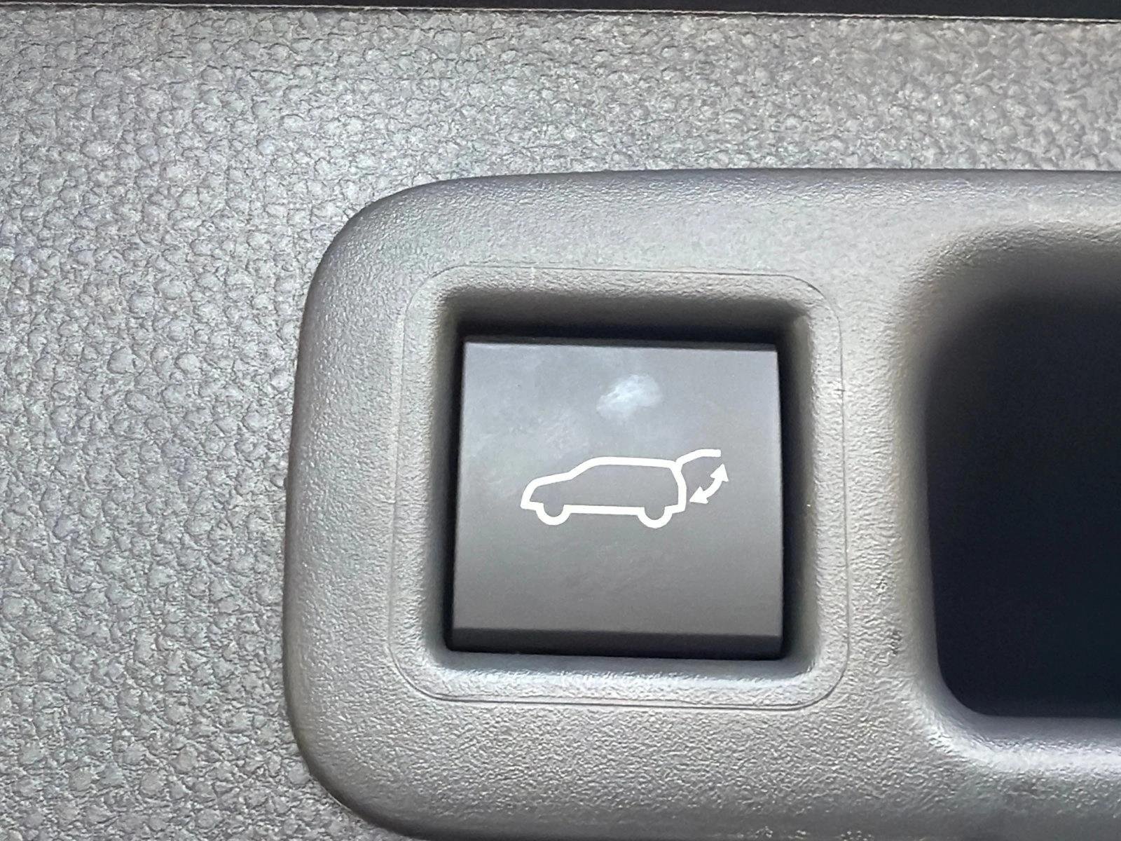 Certified Used 2026 Wind Chill Pearl Toyota Limited image 19