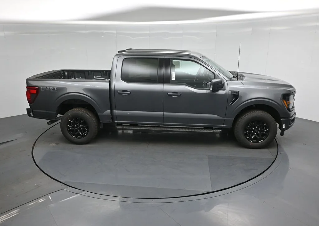 New 2026 Gray Ford XLT image 36
