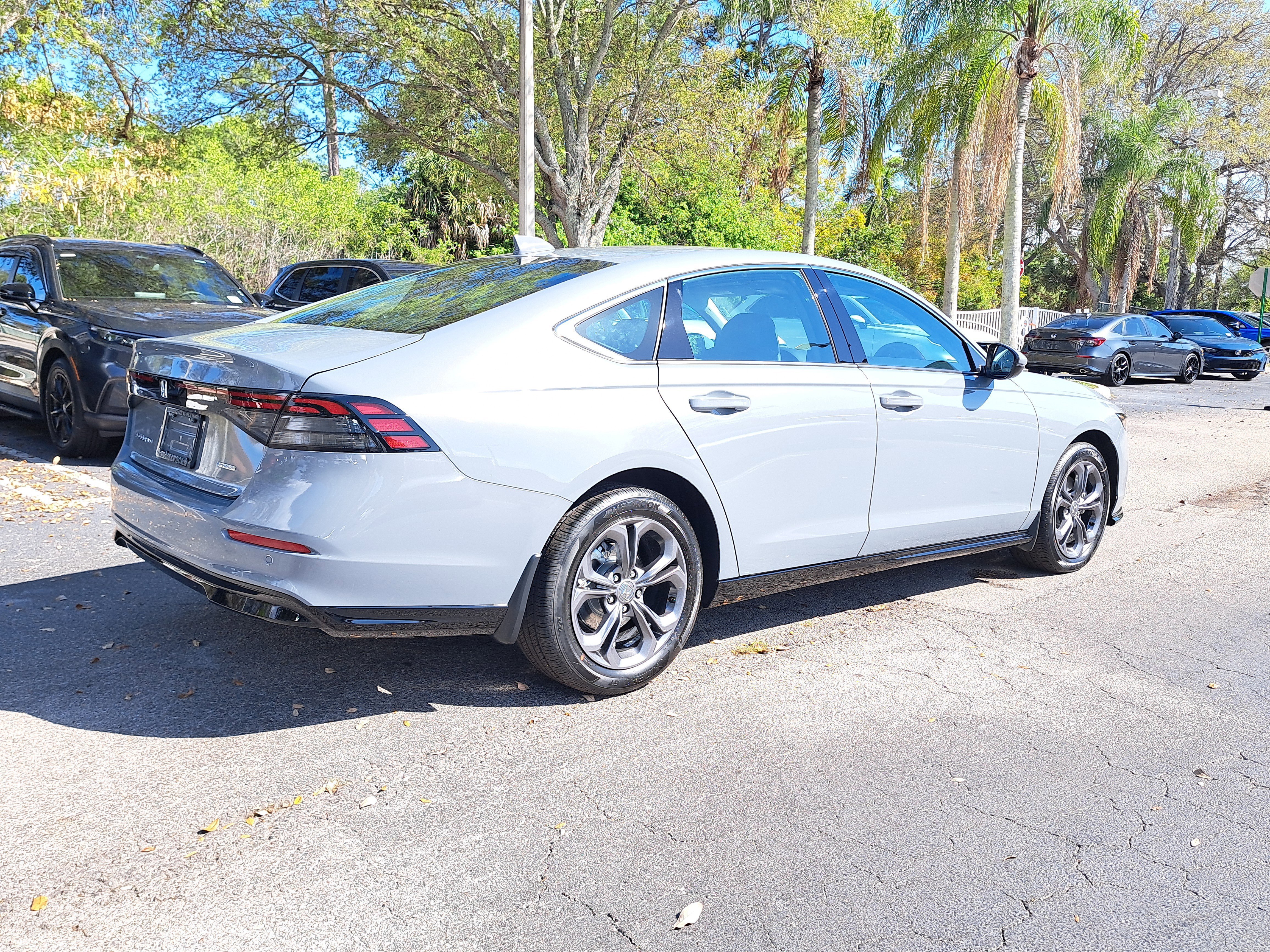 New 2026 Urban Gray Pearl Honda EX-L image 6