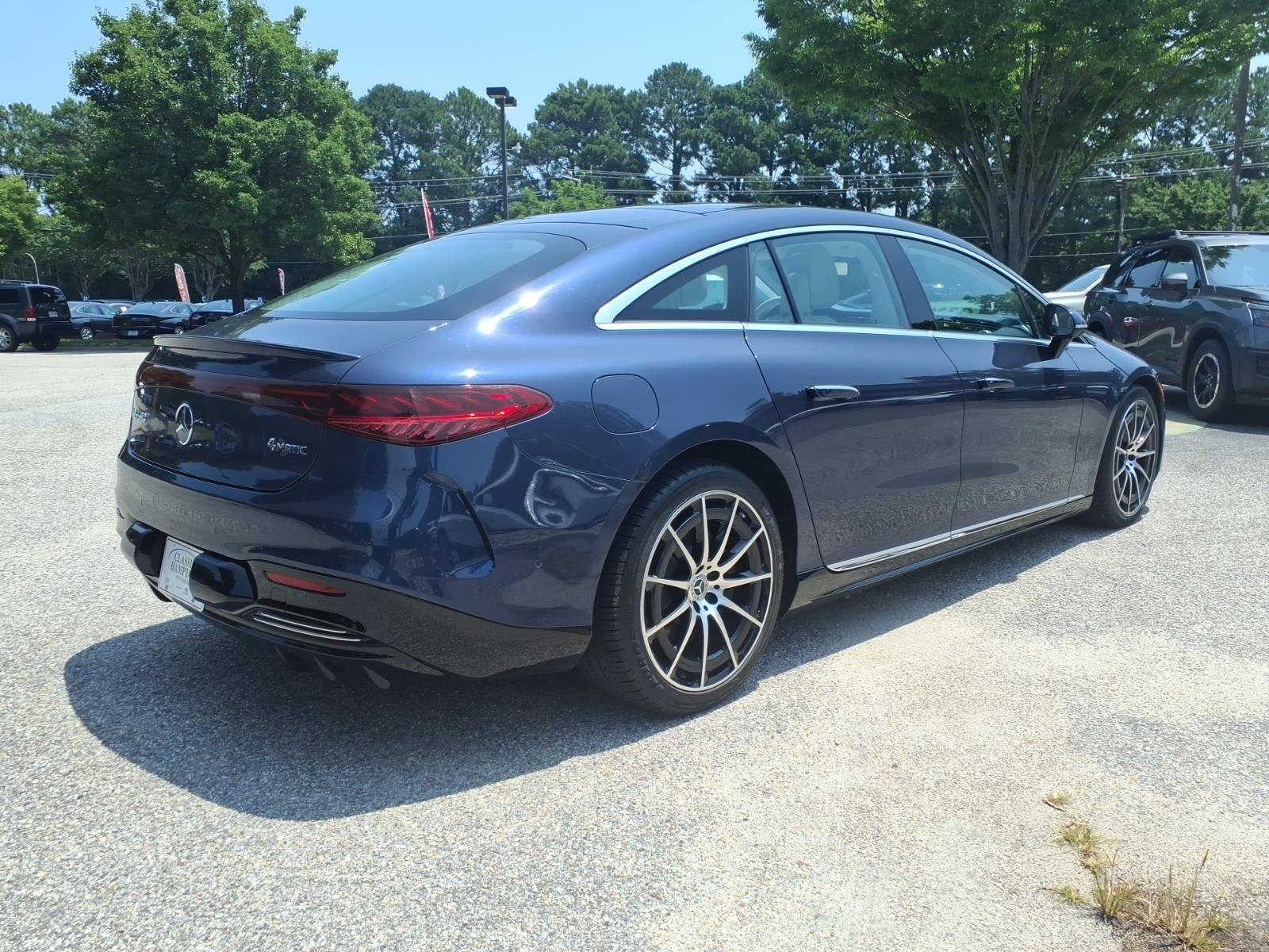 Used 2023 Twilight Blue Metallic Mercedes-Benz EQS 580 image 6