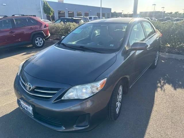 Used 2013 Magnetic Gray Metallic Toyota LE image 2
