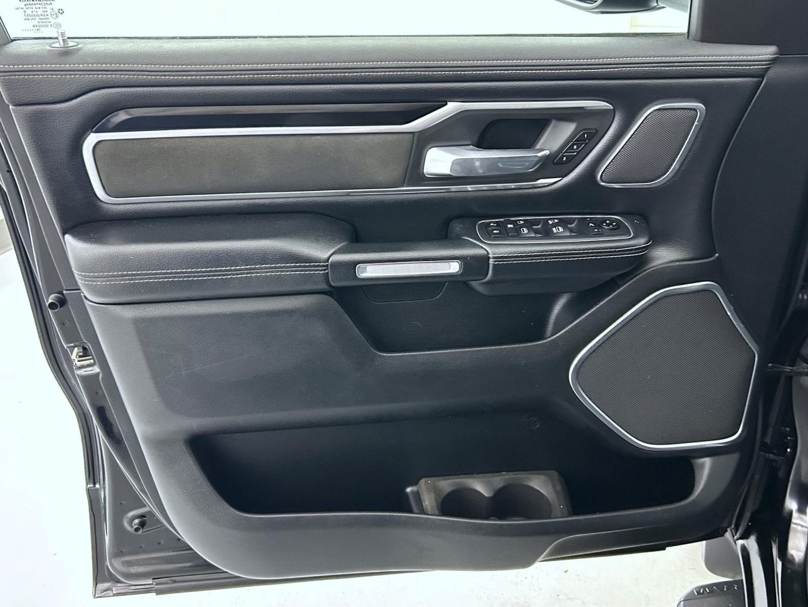 Used 2020 Black Ram Laramie image 9