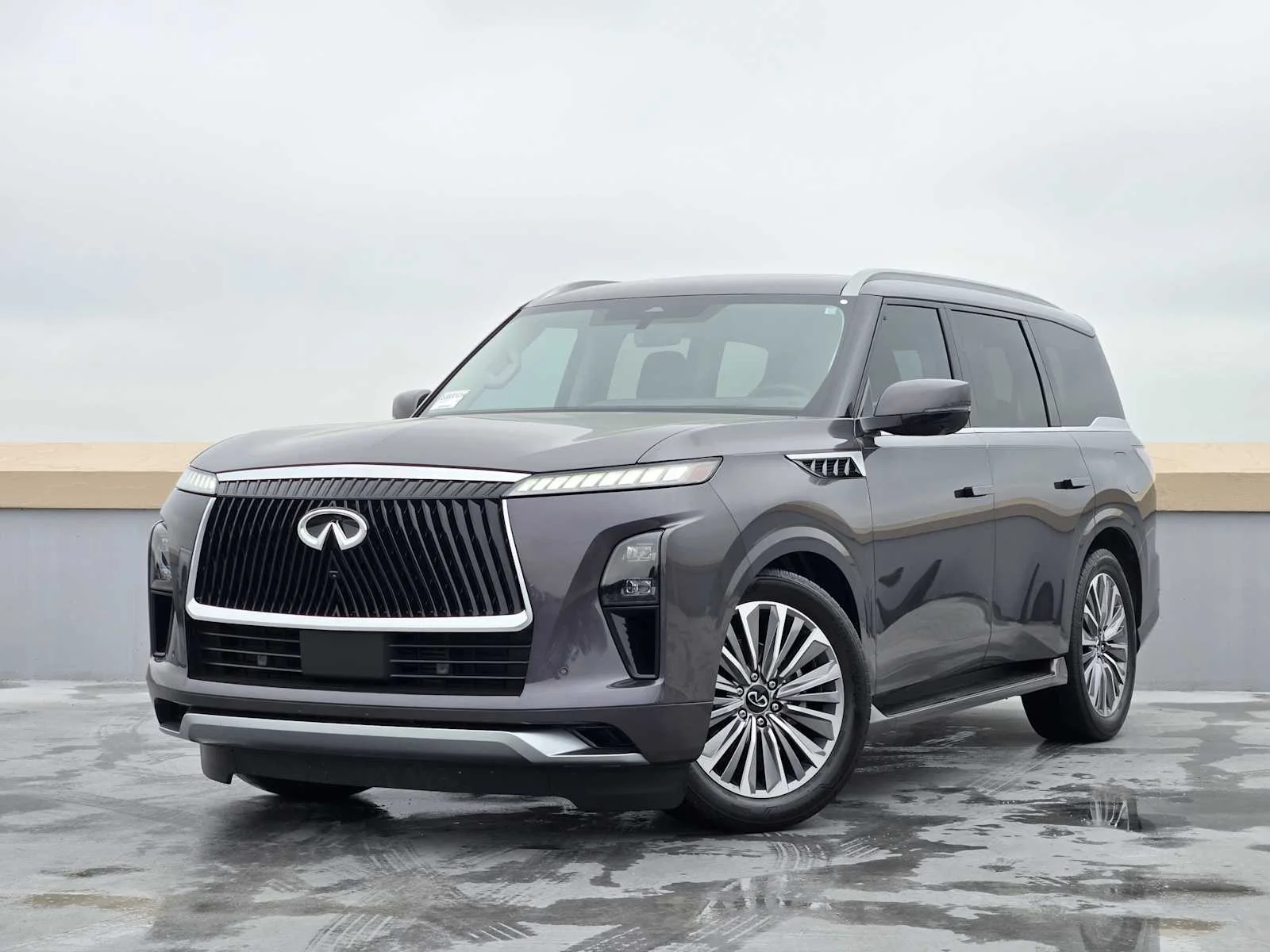 2025 INFINITI QX80 LUXE