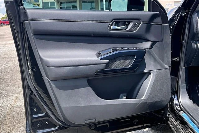New 2026 Nissan Pathfinder Platinum 4D Sport Utility