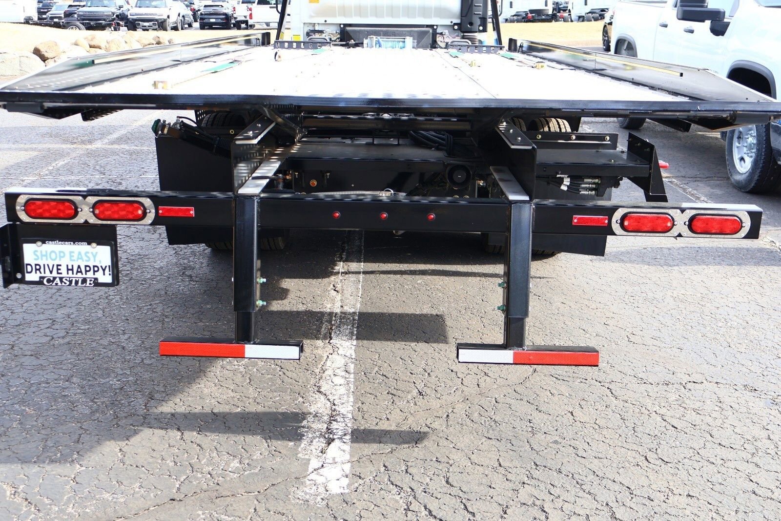 2023 Isuzu NRR - Photo 13