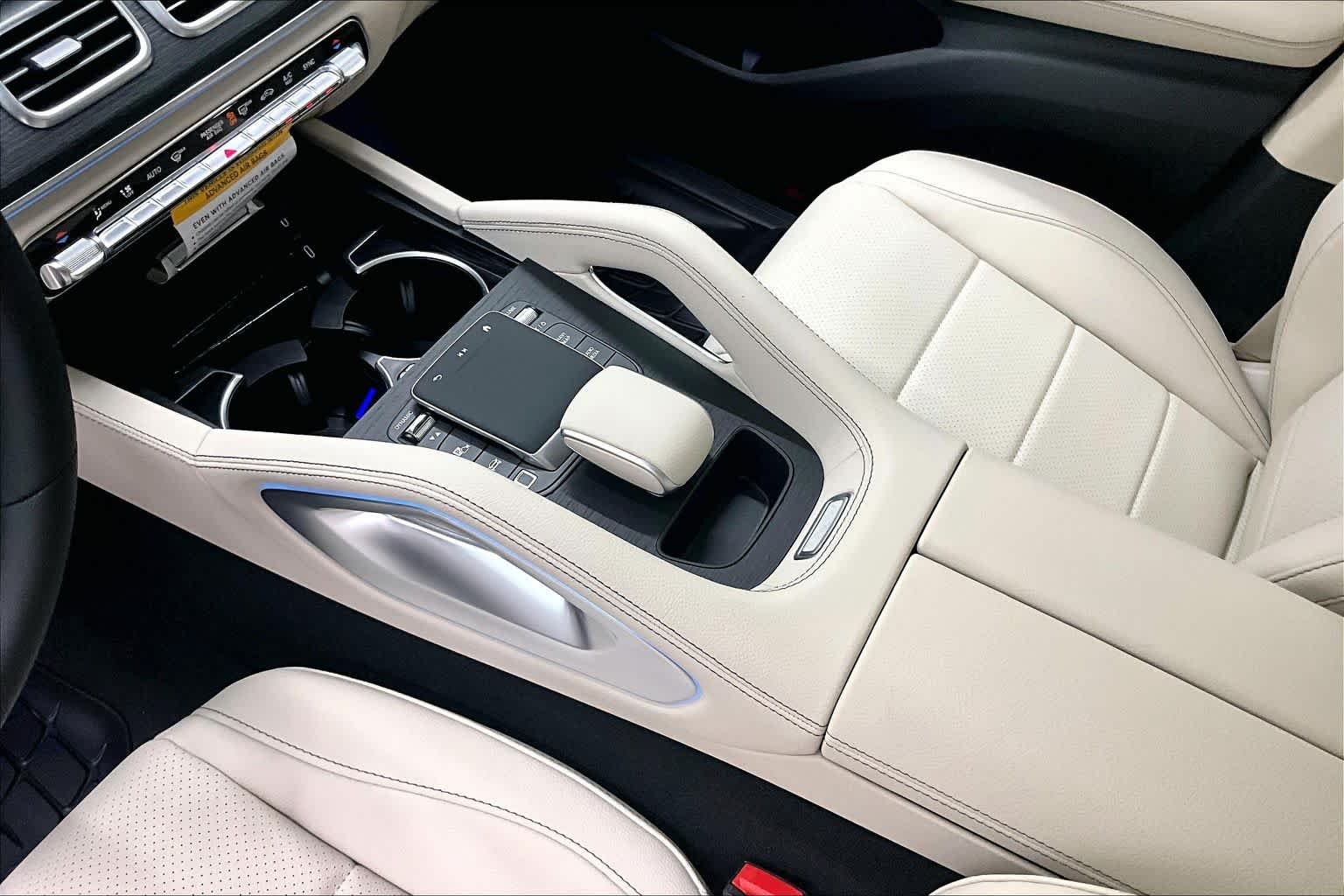 New 2026 MANUFAKTUR Moonlight White Metallic Mercedes-Benz GLE 350 image 7