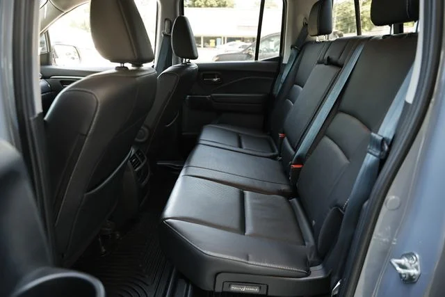 Used 2023 Sonic Gray Pearl Honda RTL image 28