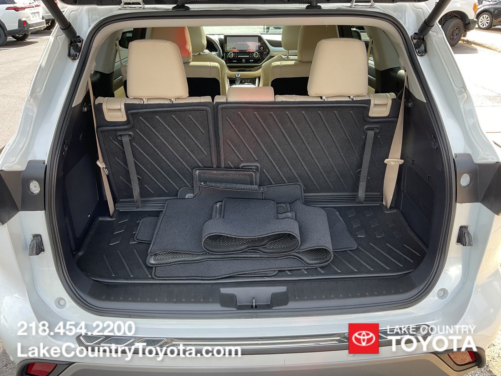 Used 2024  Toyota Platinum image 10