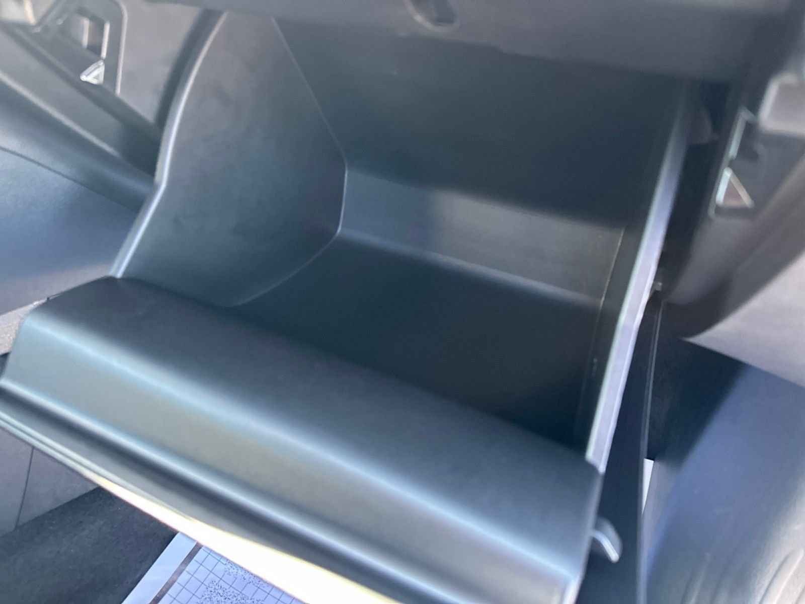 Used 2024 Silver Jeep Trailhawk image 38