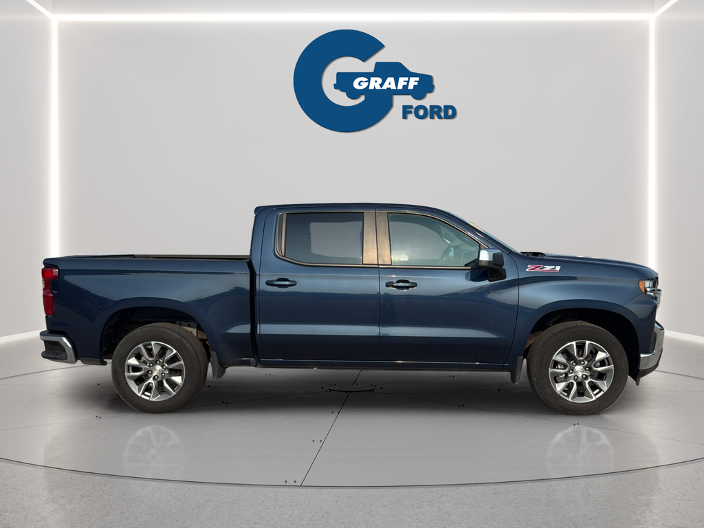 Used 2022 Blue Chevrolet LT image 6
