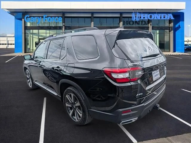2023 Honda Pilot Elite - Photo 3