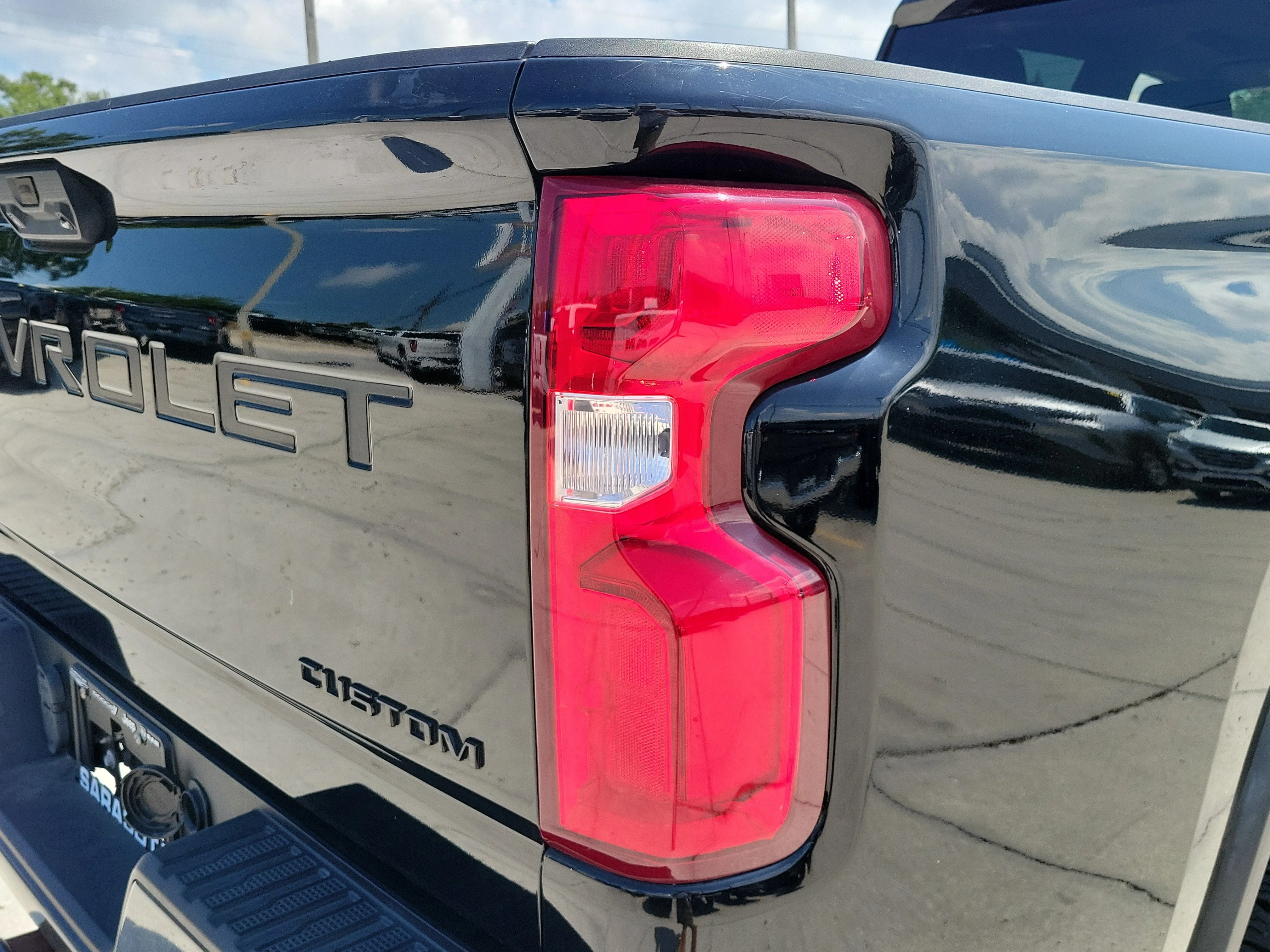 Used 2021 Black Chevrolet Custom image 11