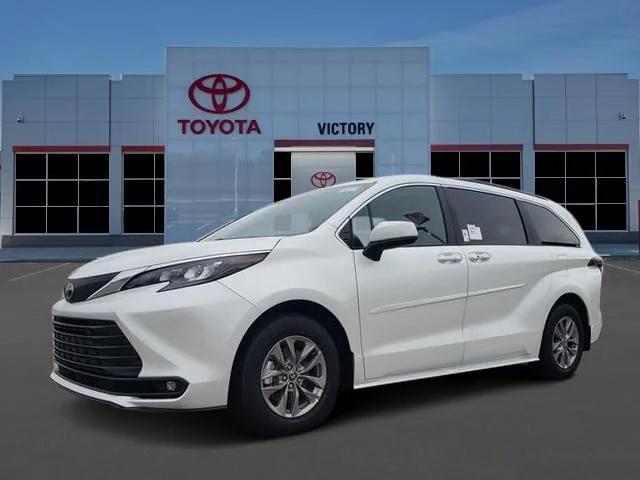 2026 Toyota Sienna XLE