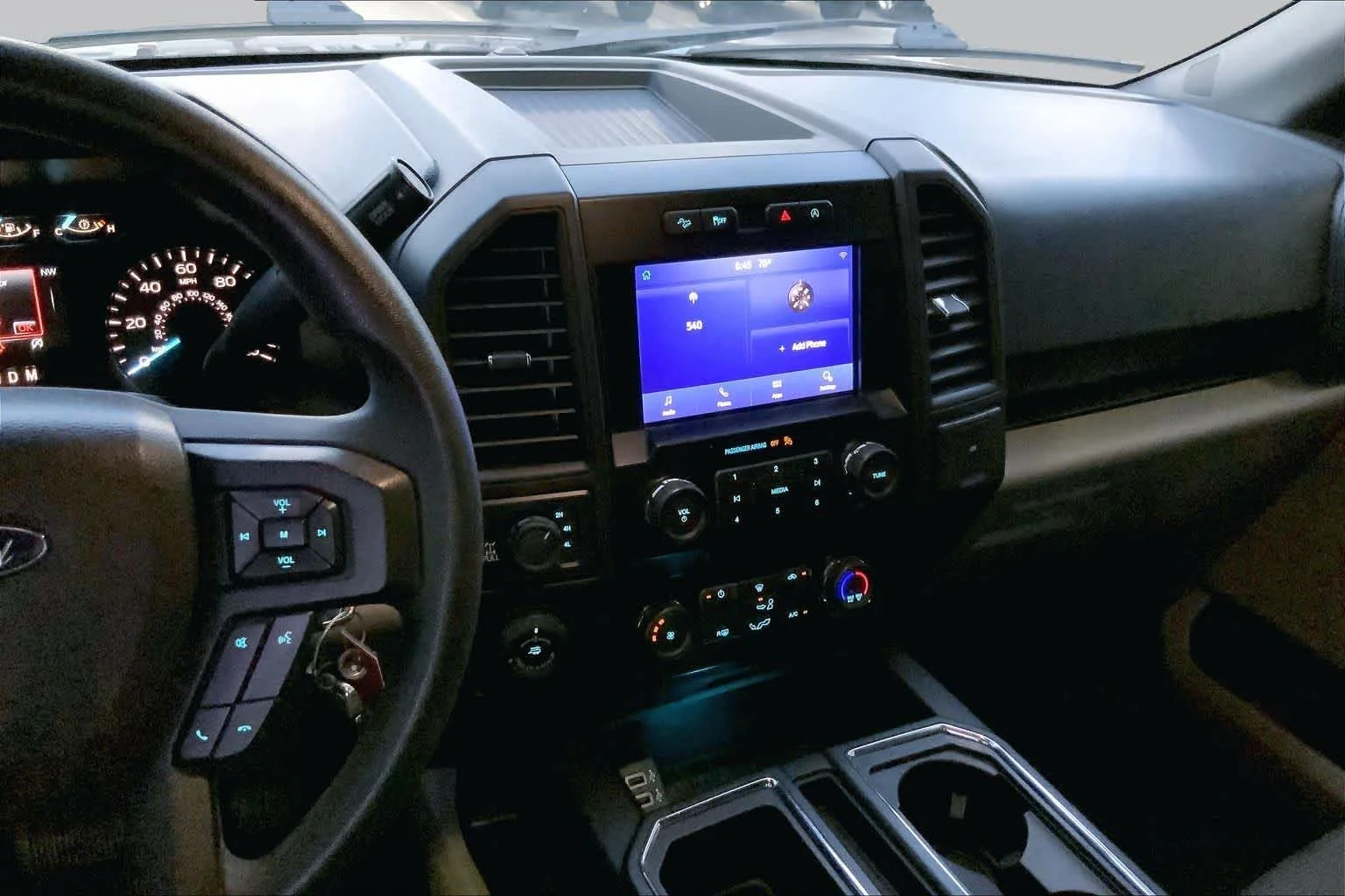 Used 2020 Magnetic Metallic Ford XL image 7